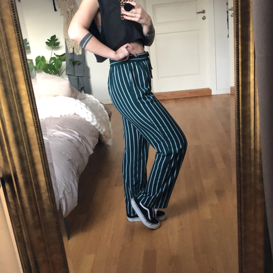 Randiga byxor Monki  - 90