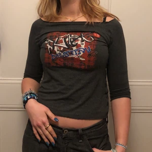 Tröja - Snygg tröja med coolt tryck och trekvartsärm! 40kr+frakt!