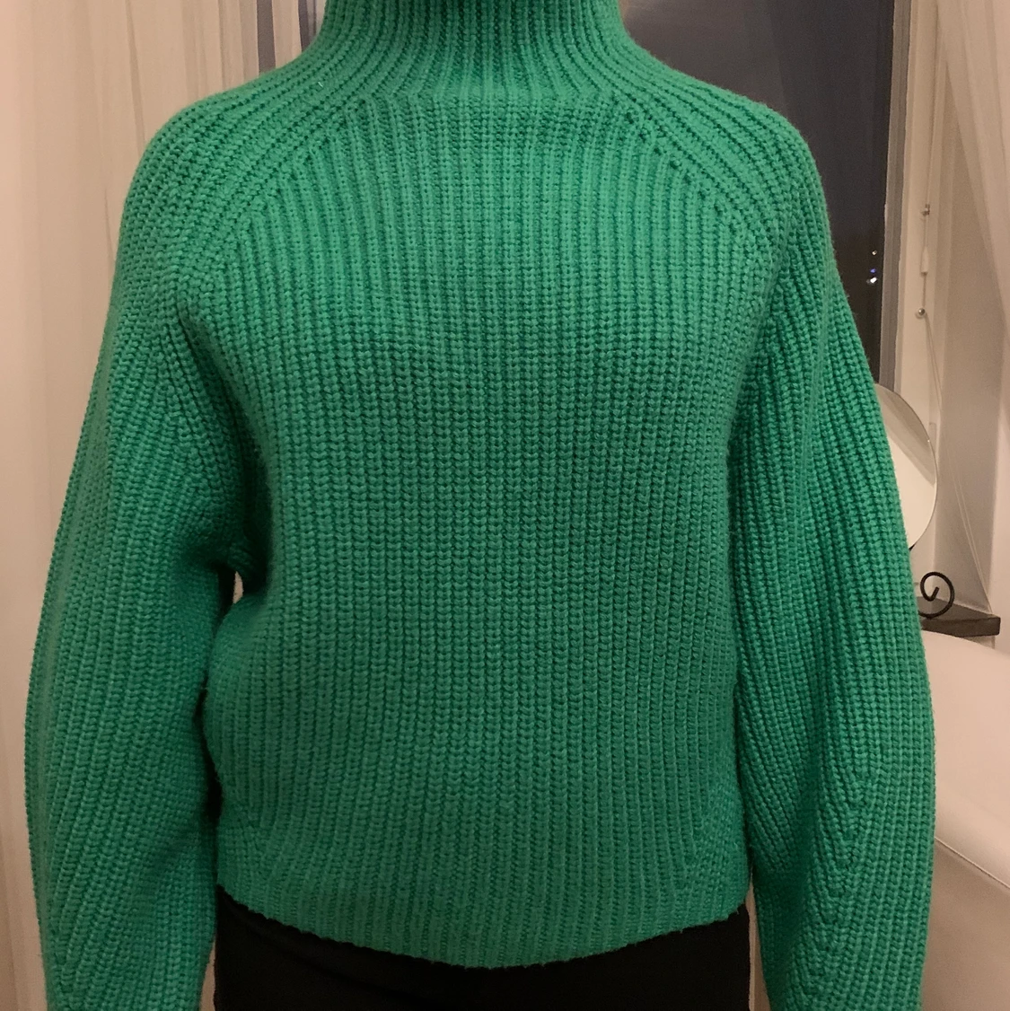 Grön stickad tröja från weekday - 90