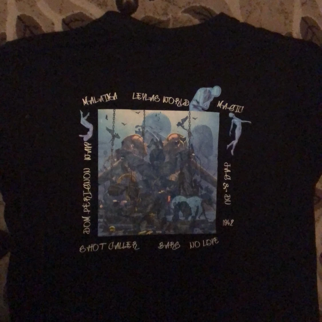 Antwan Leylas World merch  - 90