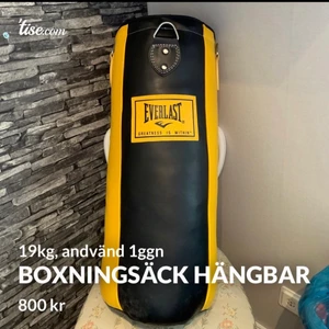 Boxnings tillbehör  - Boxningsäck och boxnings handskar