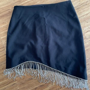 Kjol från & other stories - Jättefin kjol från & other stories. Säljer pga för stor. Storlek 38.