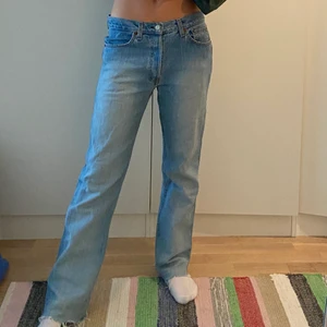 Levi 501s - Levi 501s. W31L30 (originally 34 but i cut them). for reference i’m 164cm :) 