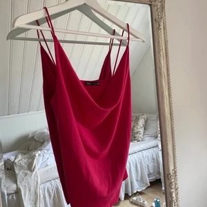 Rosa linne.  - Rosa linne från Zara i storlek S. Aldrig använt.