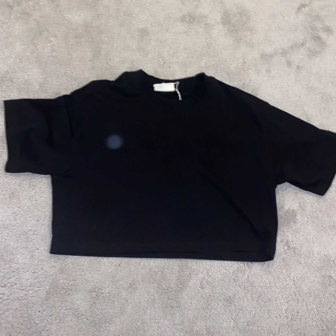 Är stor vid både armarna och magen  - 90