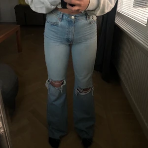 Zara Jeans - Storlek 38, 50 kr plus frakt! 