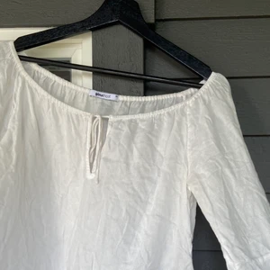 Vit Blus - 🤍blus med trekvarts ärmar, tunn och skön