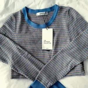 Säljer denna tröja från zara i bra skick💞                                 M men passar även mig i XS! Lånade bilder 