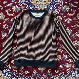 Randig sweatshirt  - Randig sweatshirt från pull&bear😋 lite croppad i modellen