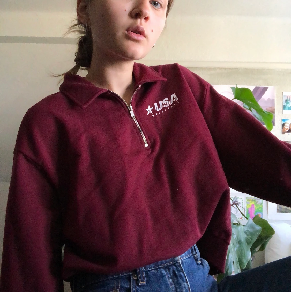 Vinröd tröja med zip - 90