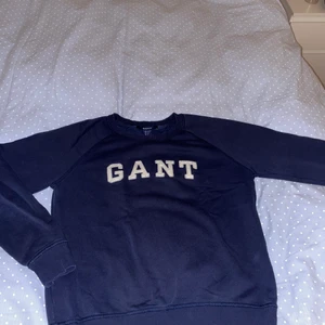 Gant Sweatshirt strl M - Sparsamt använd, nypris 1100
