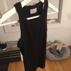 Basic linne från gina - Snyggt basic linne från gina i bra skick! Köparen står för frakten