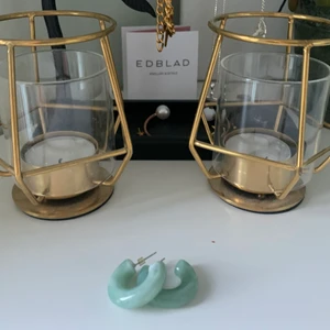 Örhängen  - Säljer dessa mintgröna örhängen!🥰 Säljer pga att dom inte har kommit till användning!☺️ Skriv privat om du har några frågor!🌸