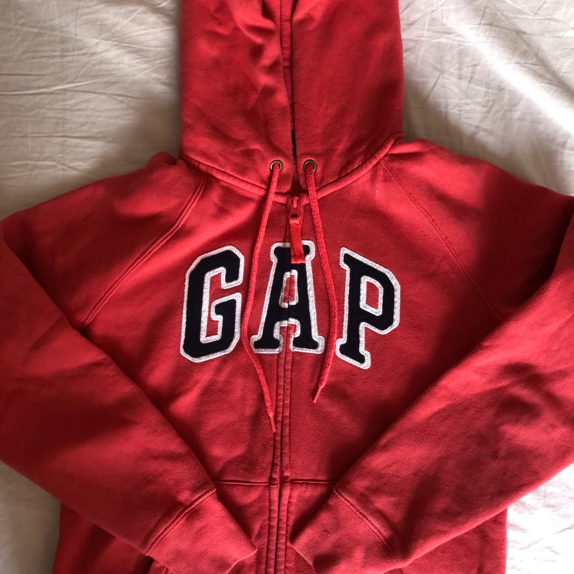 Gap zip up