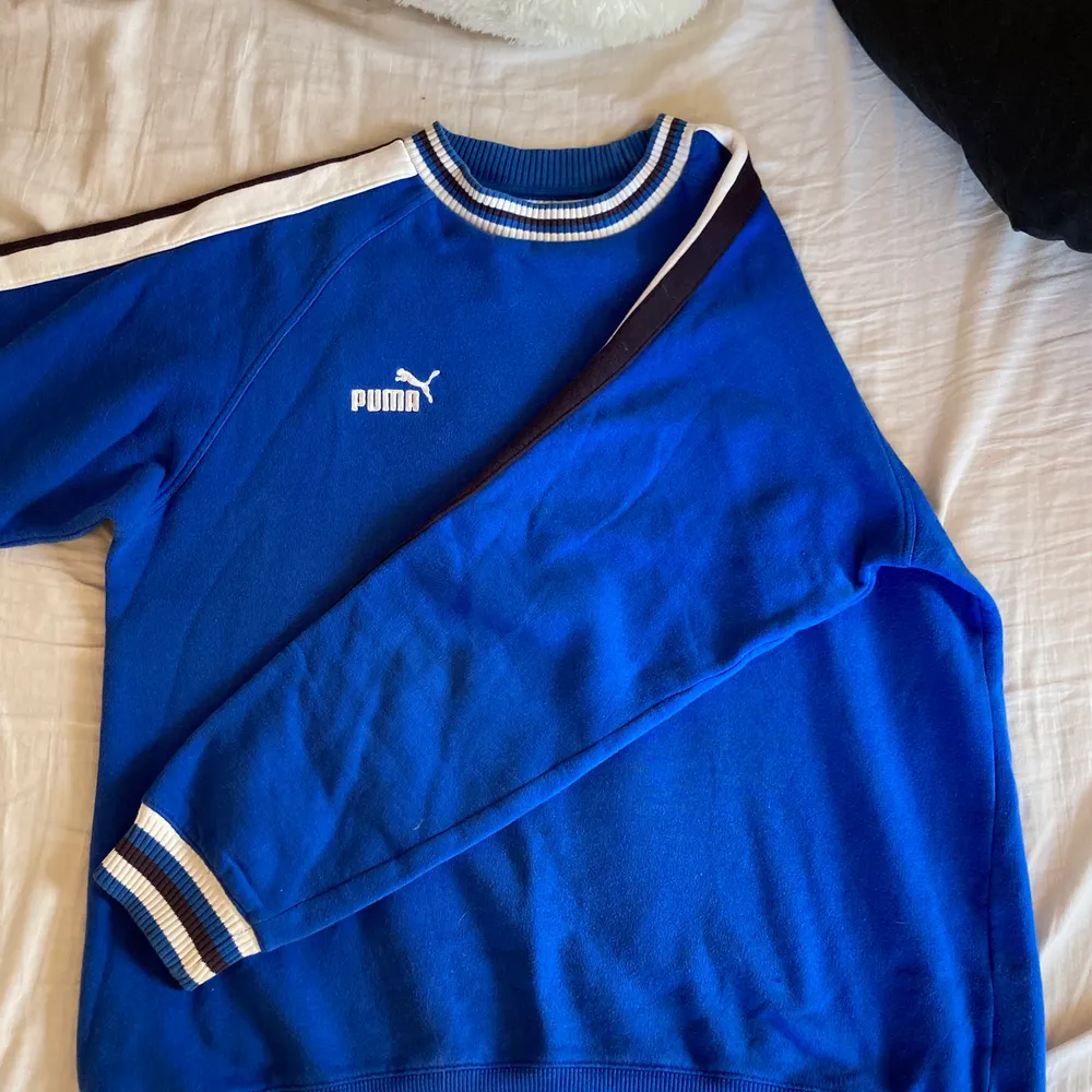 jättesnygg vintage puma sweatshirt! möts upp i stockholm vi skle annars tillkommer fraktkostnad <3. Tröjor & Koftor.