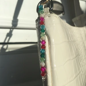 Nyckelring - Handgjord nyckelring att ha på tillexempel nycklar eller väska!🌻