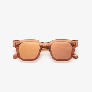 Chimi  - Säljer dessa solglasögon från chimieyewear❣️ Fint skick, dock en aningen repiga, lånade bilder! Nypris ca 1000kr!             Säljer vid bra bud! Har många intresserade men svarar så fort jag kan!