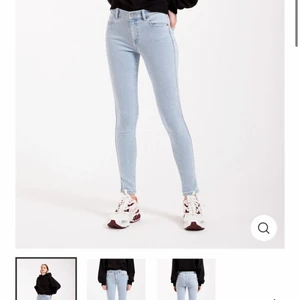 Dr denim jeans - Fina blåa dr denim jeans i fint skicka som jag köpte här på PLICK men tyvärr va för små! 💙