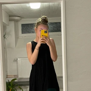 Klänning  - Kortare sommarklänning med fickor