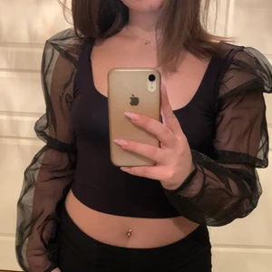 H&M tröja - snygg topp från H&M som inte finns kvar längre, säljer pga att tröjan har inte kommit till användning💓