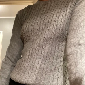 Storlek S - Grå tröja från Mywear woman i storlek S