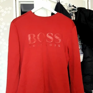 Hugo boss - Säljer en Hugo boss tröja oanvänd (ÄKTA)