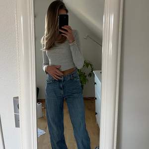 Högmidjade jeans från Bershka❤️ stl 34