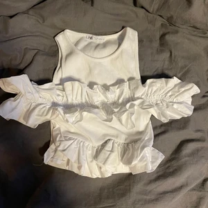 Zara topp - Zara topp i storlek s! Passar perfekt till sommaren!