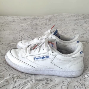 Reebok sneakers  - Reebok classics. CLUB C 85 - Sneakers. Storlek 38,5. Nyskick. Möts i sthlm alt. Frakt. 