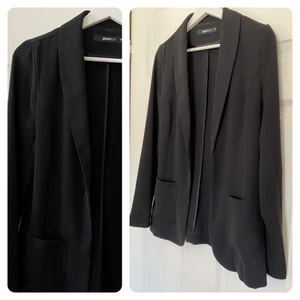 Kavaj - Kavaj från Gina Tricot Strl. 34 men stor och lössittande modell.  Finns ingenting att anmärka på. Är inte så dassig i färgen som den ser ut på bilden, den är kolsvart ⚫️