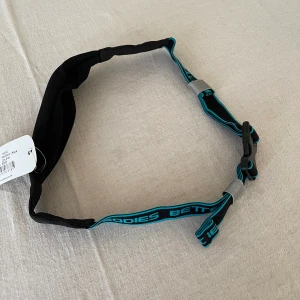 Better Bodies zip belt - Säljer detta oanvända zip belt från better Bodies 