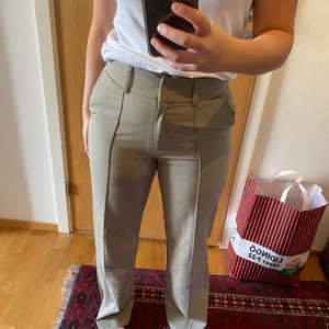 NAKD kostymbyxor - Strl 38, vid intresse snap: tilde0333