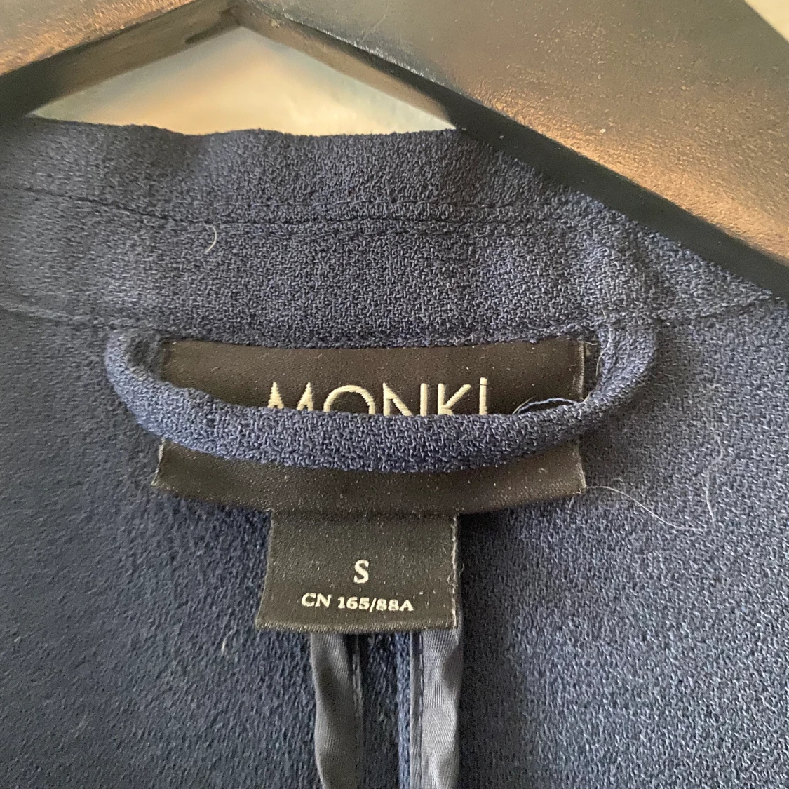 Mörkblå kappa S - 91