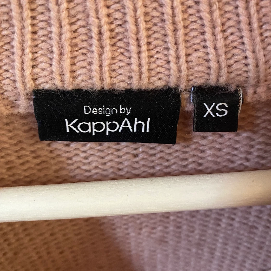 Stickad tröja XS - 90