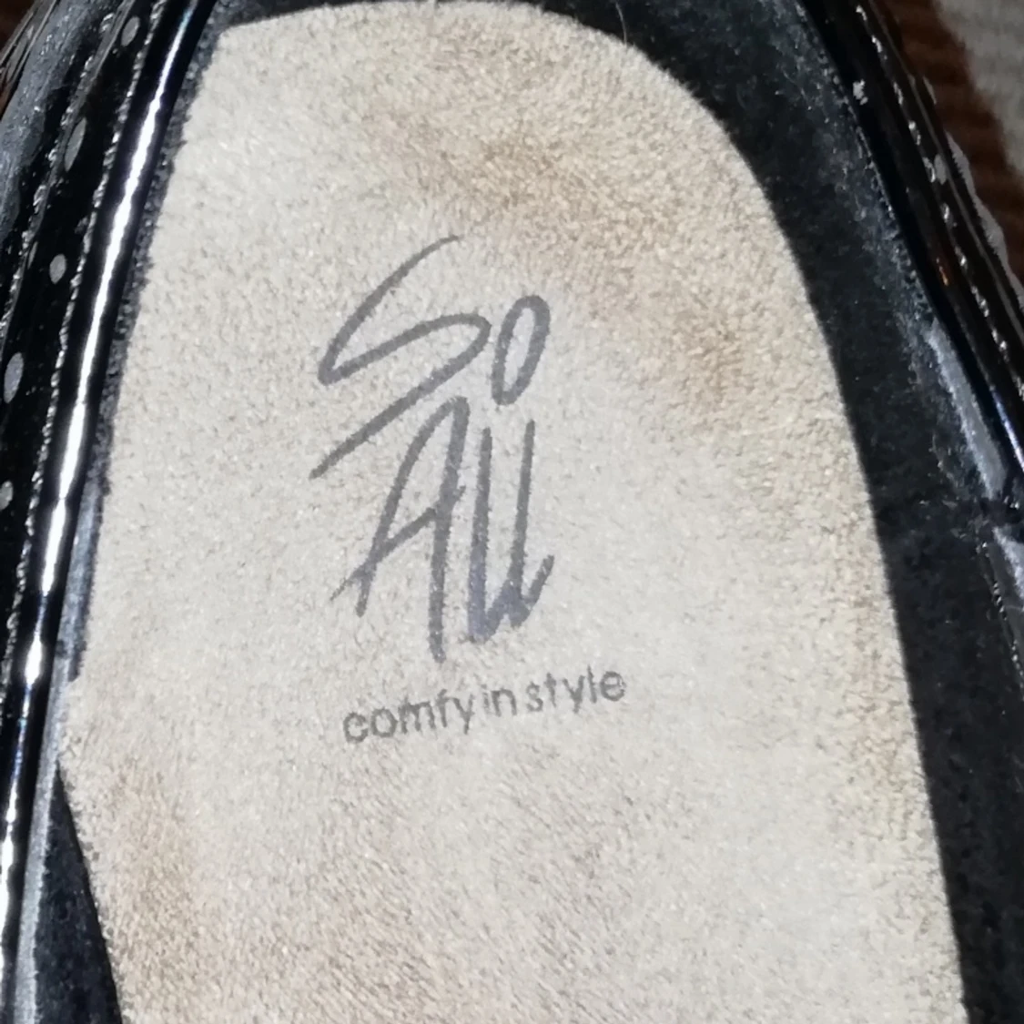 Helsvarta skor strl 40 - 91