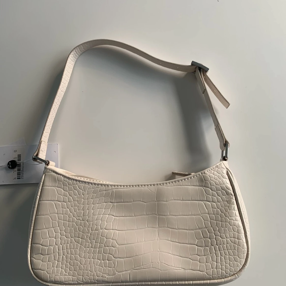 Axelväska från monki