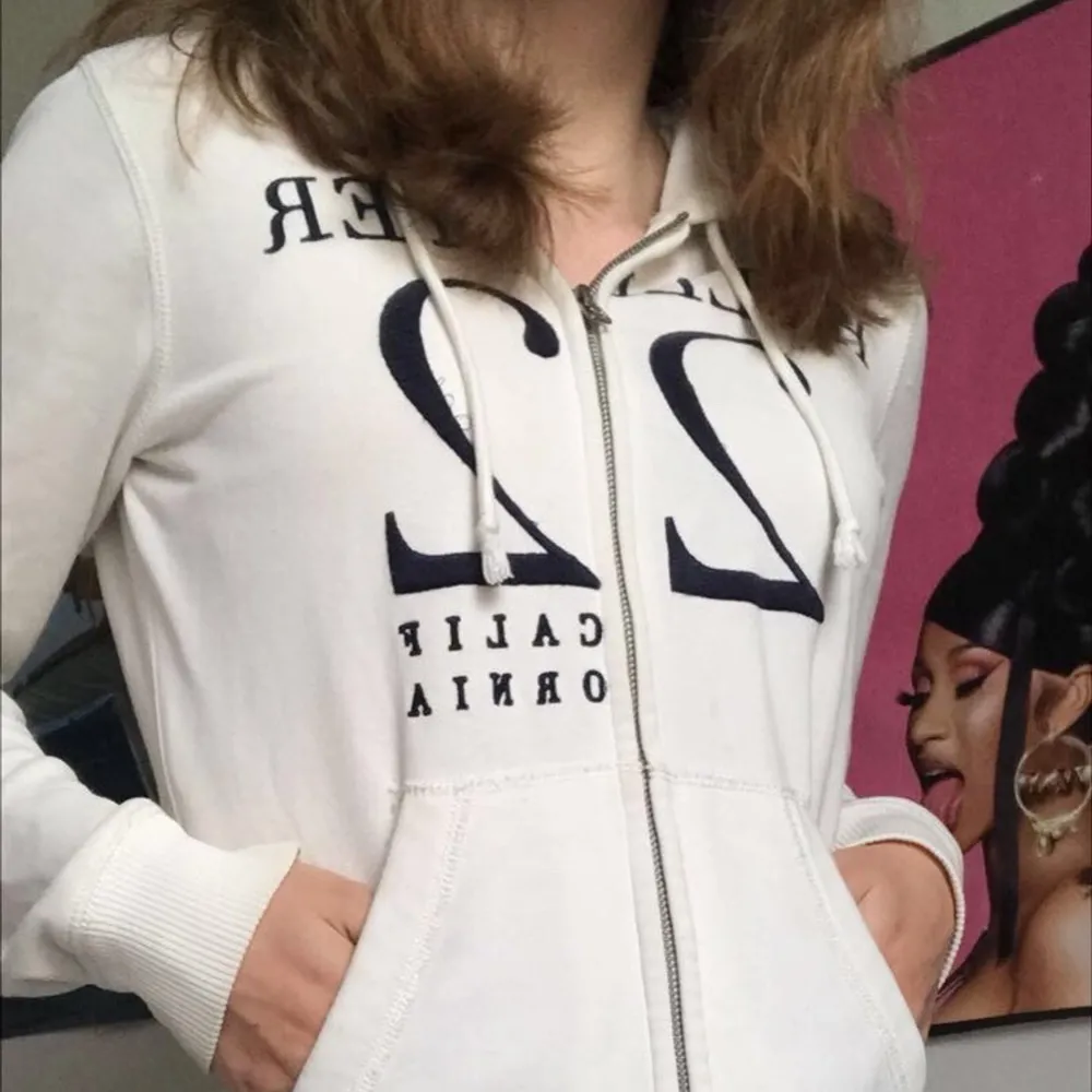 one of my favotite hoodies for so lon!!! so comfortable and it goes with everything!! it is in good condition :)). Hoodies.