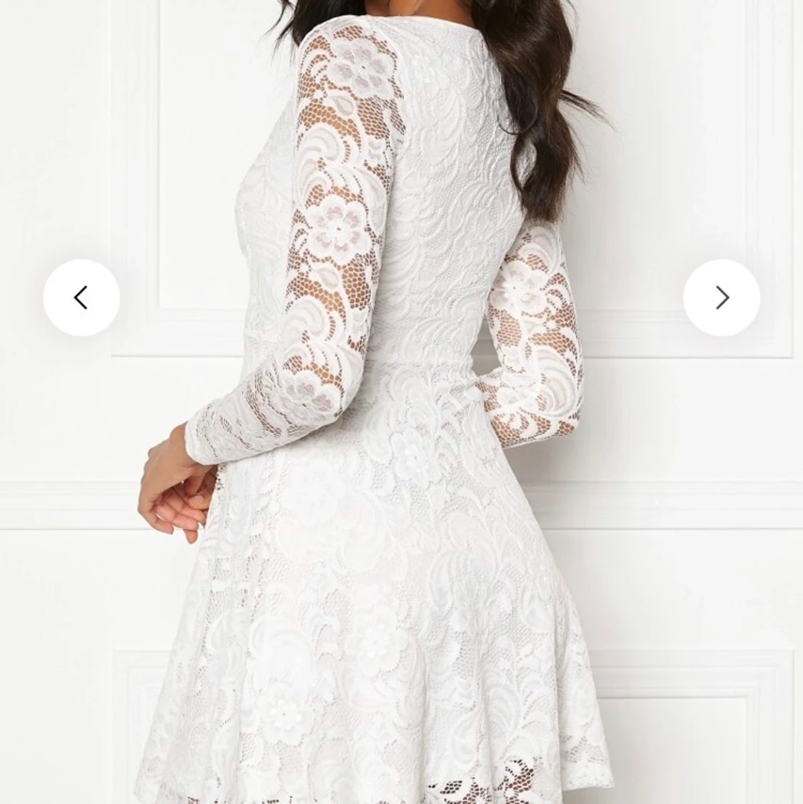 Bubbelroom vit klänning  - 91