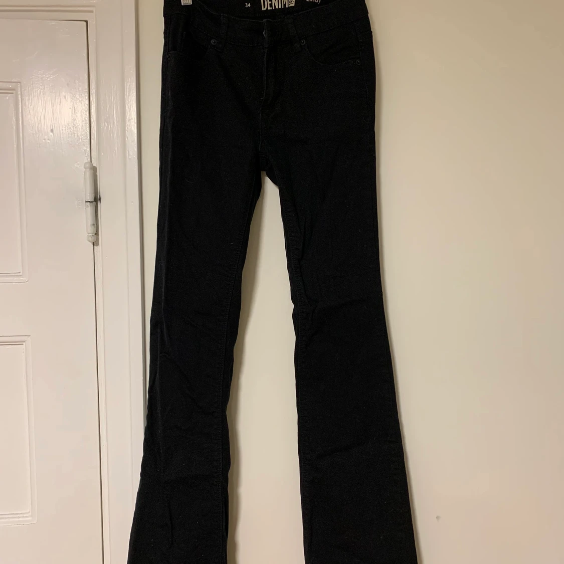 Bootcut jeans i strl. 34 - 90