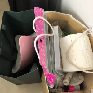 Nagel kit - Skriv privat för mer information, det finns lampa gele och iprincip allt för att göra gelenaglar