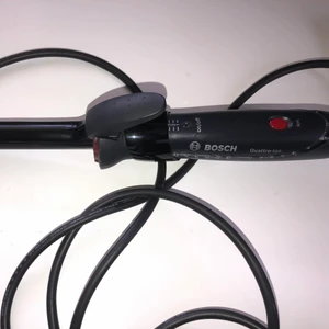 Locktång - Locktång! Säljer för att jag inte längre använder locktänger. Bra skick! 