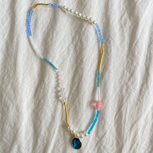 Halsband  - frakt ingår i priset❤️