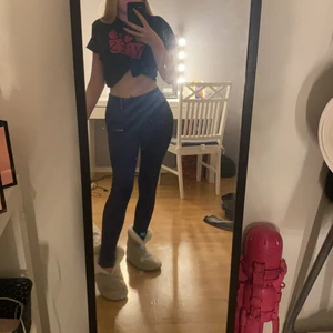 xs/s - tränings byxor från nike mycket fint skick 