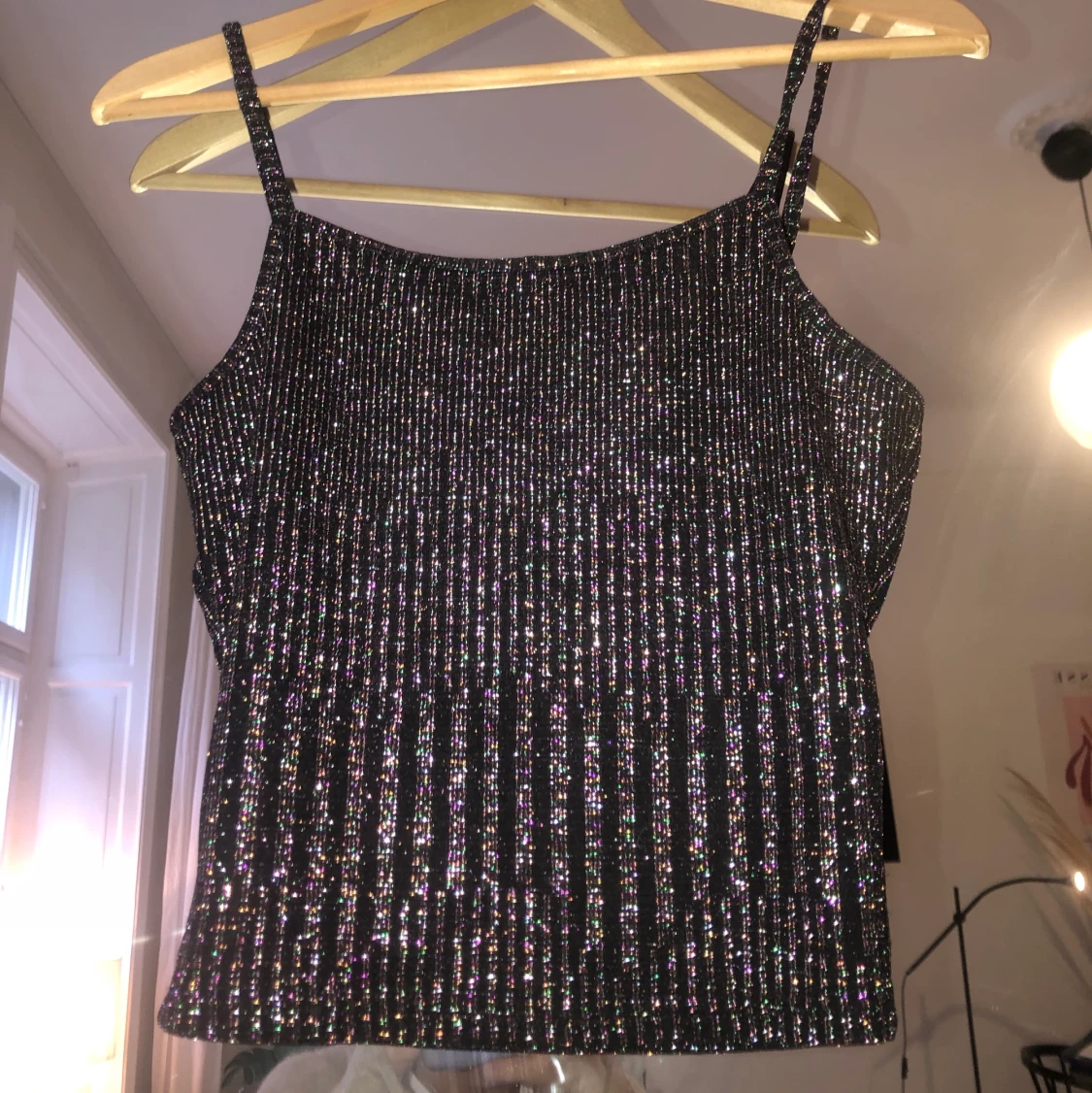 Stickad glittertopp/ festopp från Bikbok