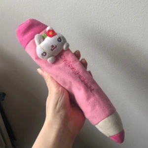Kawaii penskrin  - priset är inkl frakt, fint skick men har lite smuts på insidan av pennskrinet!