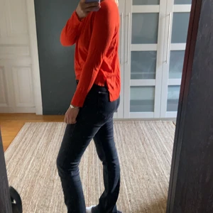 Färglatt  - Härlig färgglad tunn långärmad tröja från Mango! Så skön! 