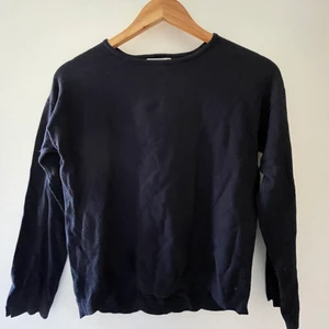 Mörkblå långärmad tröja - Mörkblå tröja från zara girls