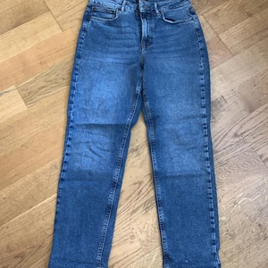 Hög midjade jeans mom jeans - Använt 2 gånger