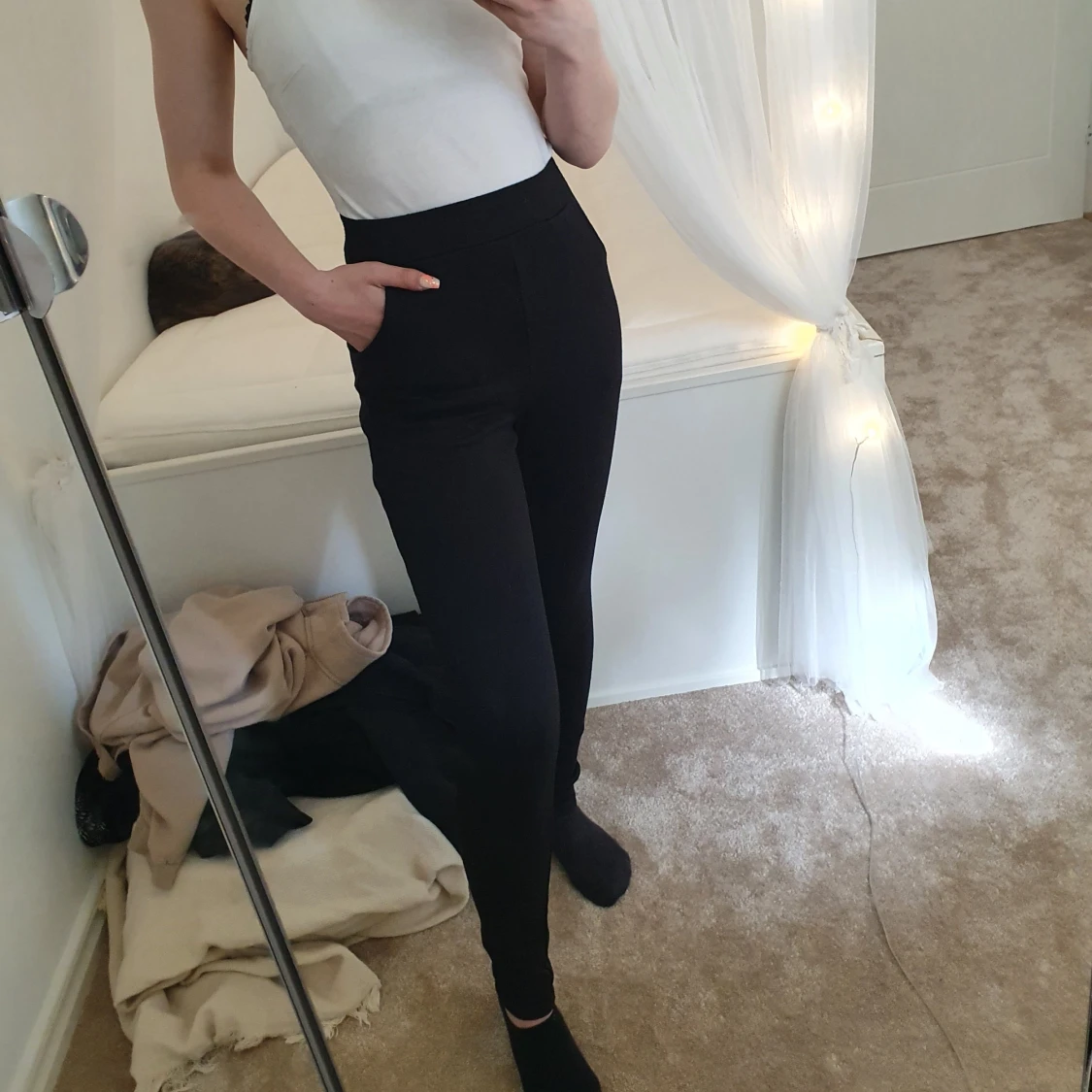 Svarta byxor storlek XS