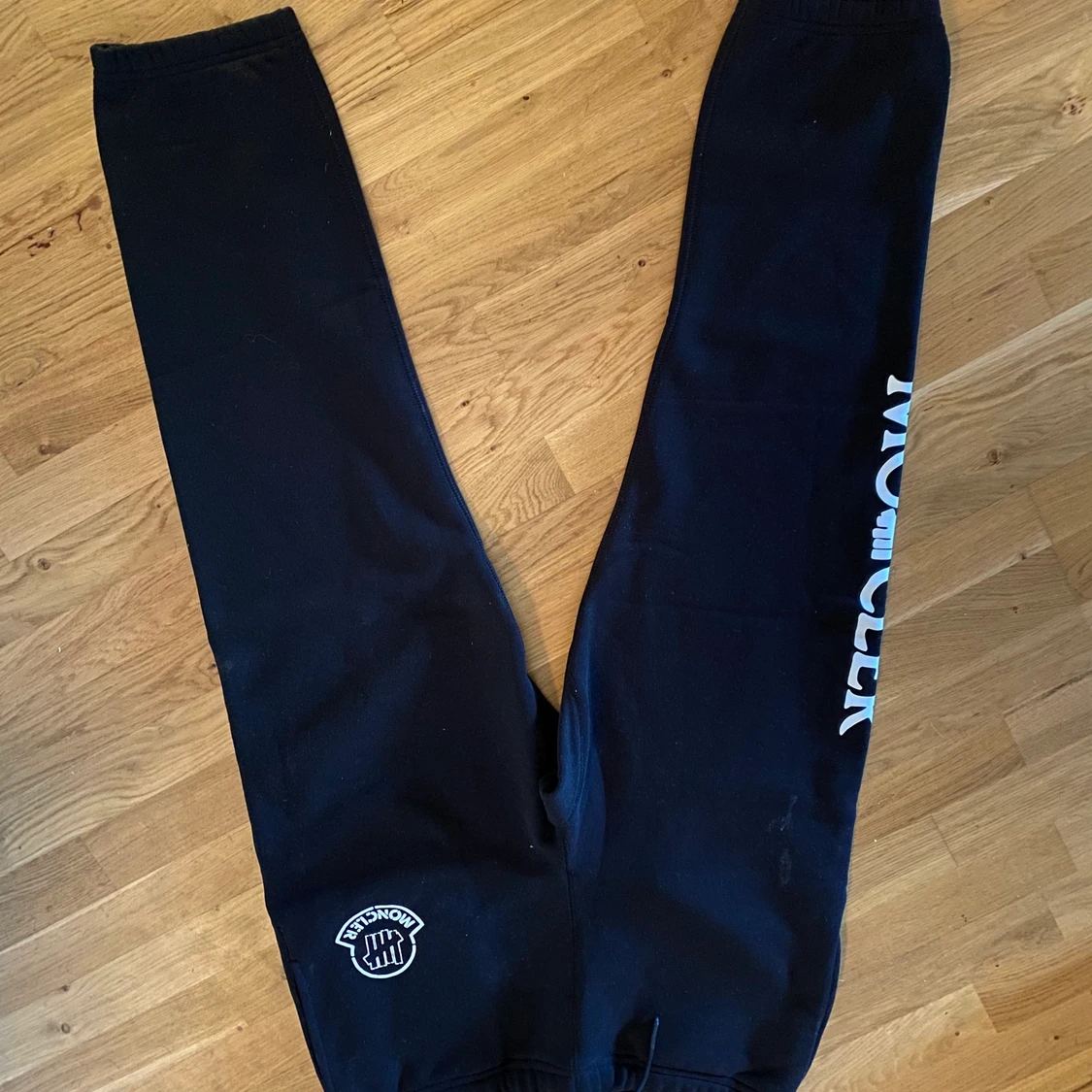 Moncler undefeated sweatpants